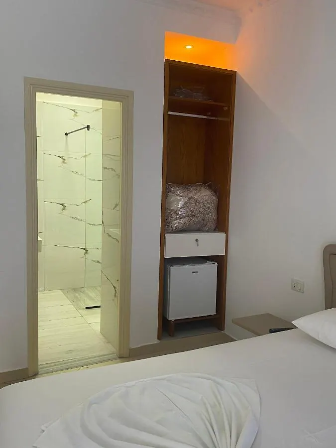 Hotel Kristal Borsh
