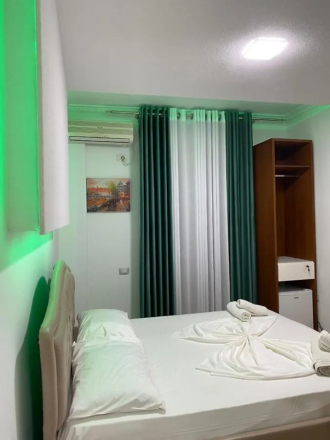 Hotel Kristal Borsh