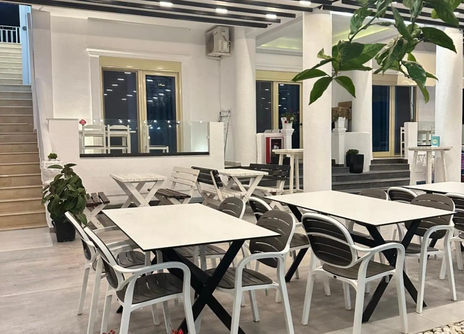 Hotel Kristal Borsh 0*,  Albania